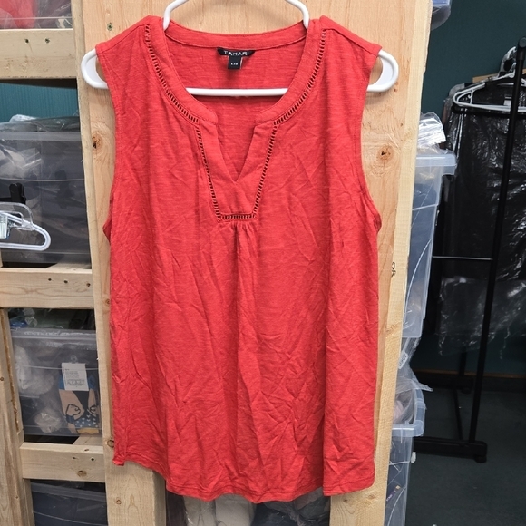 Tahari Tops - Tahari Size L Faded Red Sleeveless Tank Top